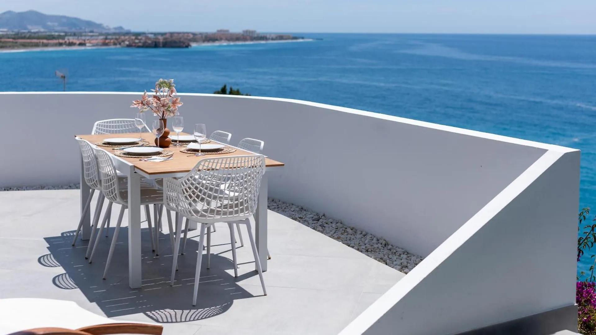 Dom wakacyjny Rentitspain Casa Del Acantilado Piscina Climatizada Salobreña