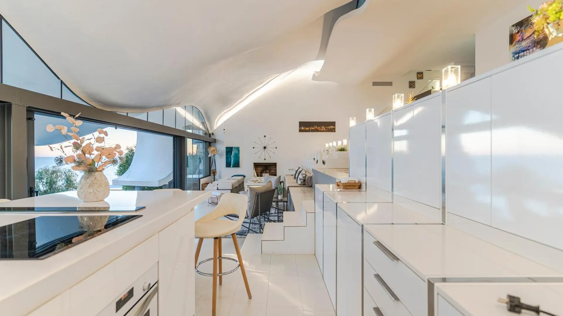 Dom wakacyjny Rentitspain Casa Del Acantilado Piscina Climatizada Salobreña
